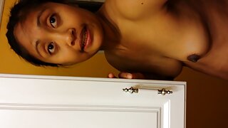 Jolie femme a xxx vidéos français sucé le pénis du mec et s'est donnée à baiser dans le cul